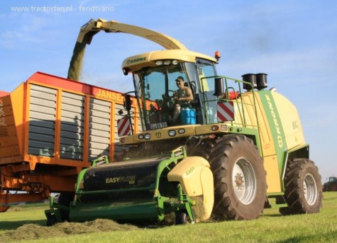Krone Big X 700 s lištou easy flow 3001 Krone Big X 700 s lištou easy flow 3001