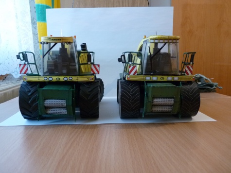 Krone Big X 700 s lištou easy flow 3001 Krone Big X 700 s lištou easy flow 3001