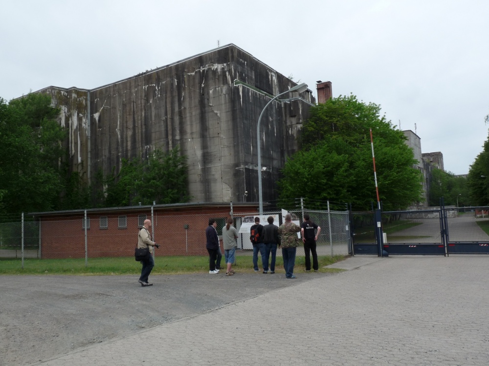 121331