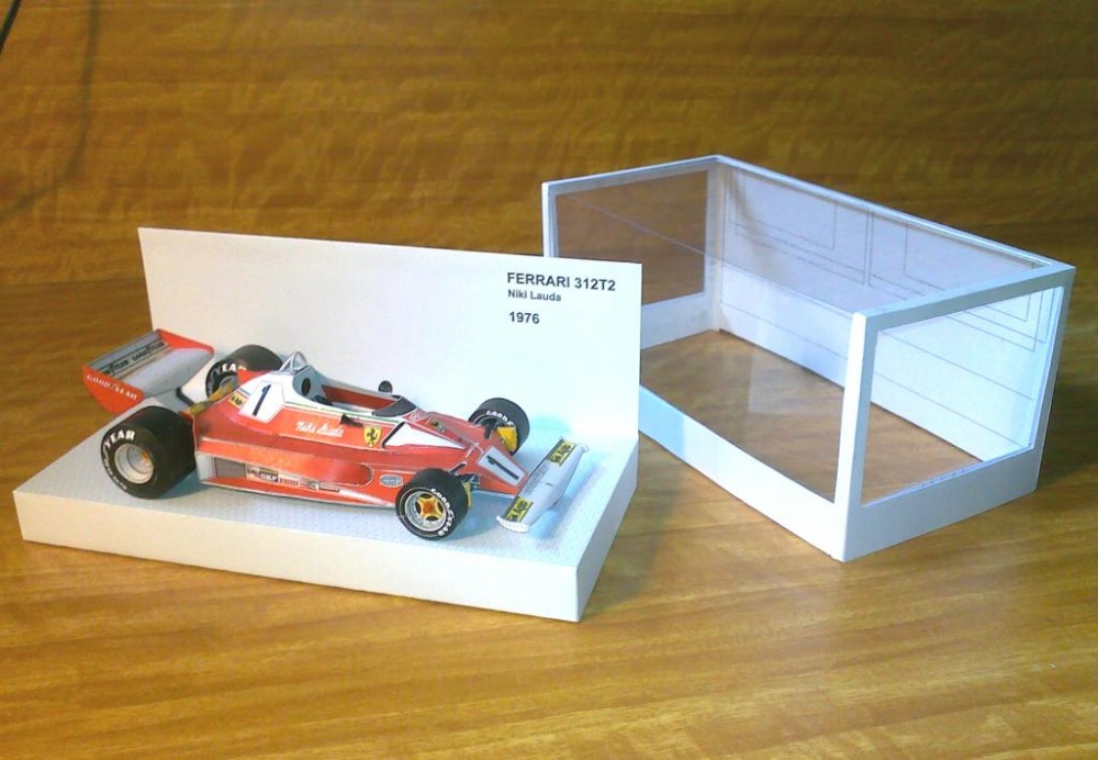 Krabička na modely F1 (Plná velikost v novém okně) Krabička na modely F1