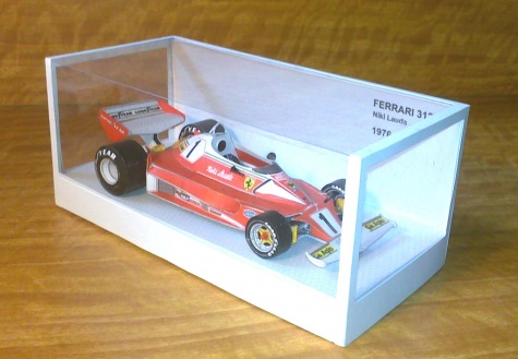 Krabička na modely F1 Krabička na modely F1
