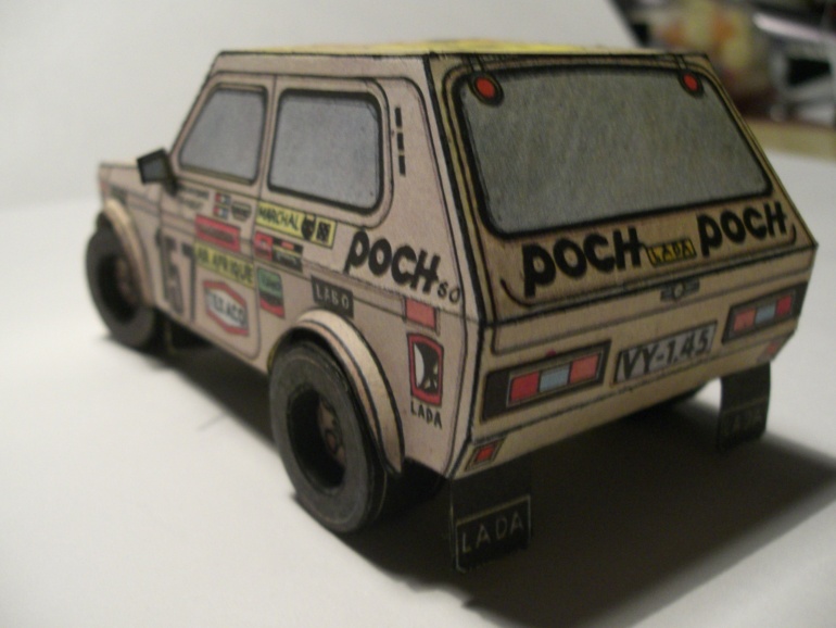Lada Niva 4x4 Dakar 1983 (Plná velikost v novém okně) Lada Niva 4x4 Dakar 1983