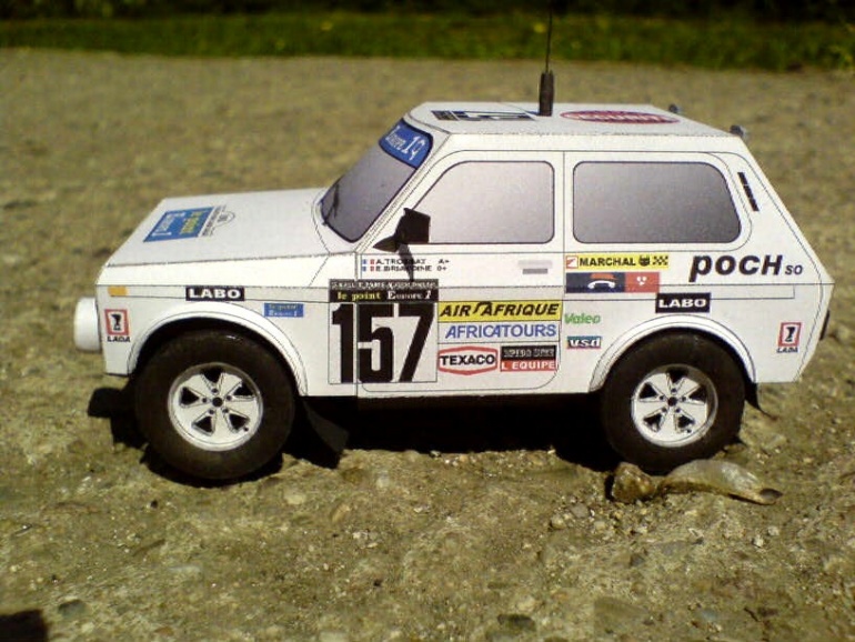Lada Niva 4x4 Dakar 1983 (Plná velikost v novém okně) Lada Niva 4x4 Dakar 1983