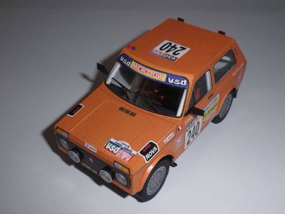 Lada Niva 4x4 Dakar 1985 (Plná velikost v novém okně) Lada Niva 4x4 Dakar 1985