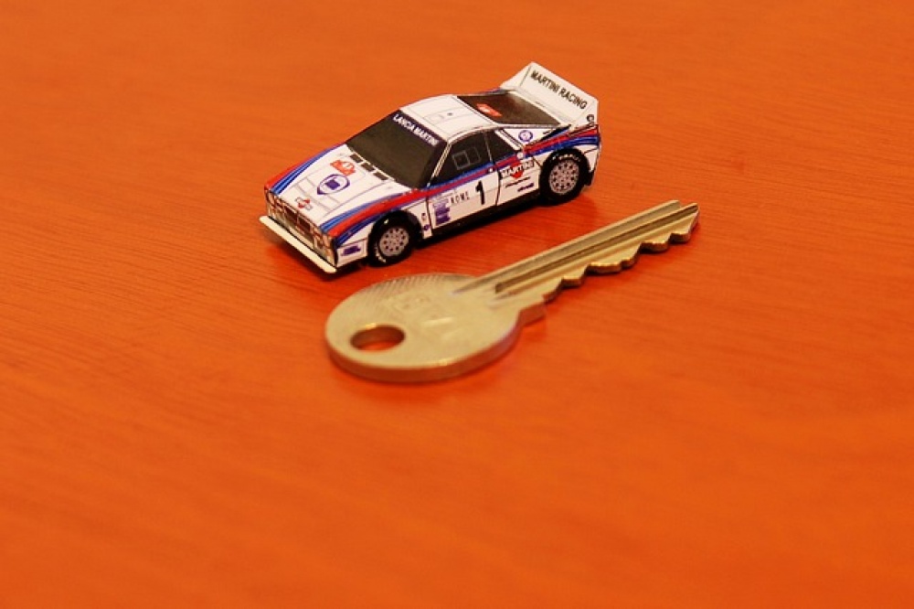 Lancia 037 (Pln� velikost v nov�m okn�) Lancia 037