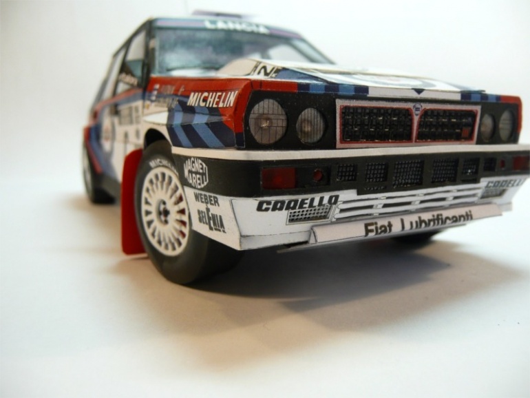 Lancia Delta (Plná velikost v novém okně) Lancia Delta