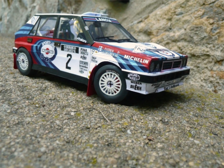 Lancia Delta (Plná velikost v novém okně) Lancia Delta
