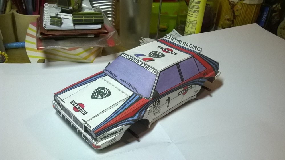 Lancia Delta HF Integrale (Plná velikost v novém okně) Lancia Delta HF Integrale