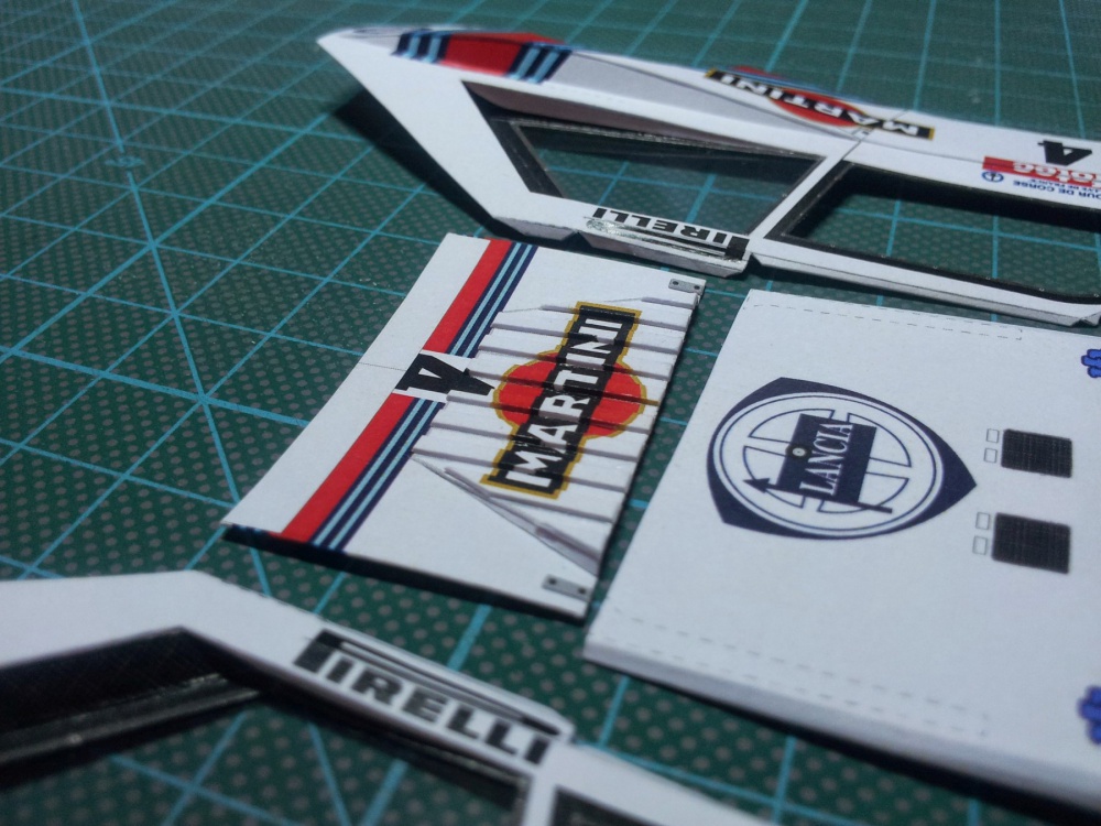 Lancia Delta S4 Martini (Plná velikost v novém okně) Lancia Delta S4 Martini