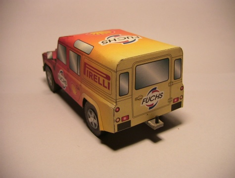 Land Rover Devender s p��v�sem ,z�vodn� �lun t��dy F1