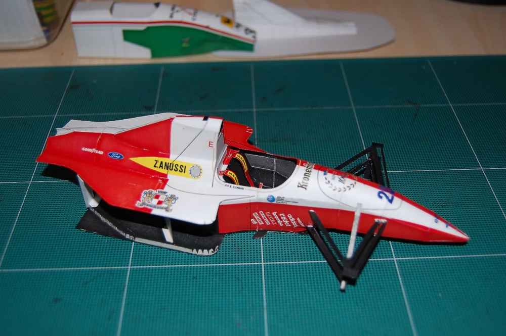 Larrousse LH94 - 1994 (Plná velikost v novém okně) Larrousse LH94 - 1994