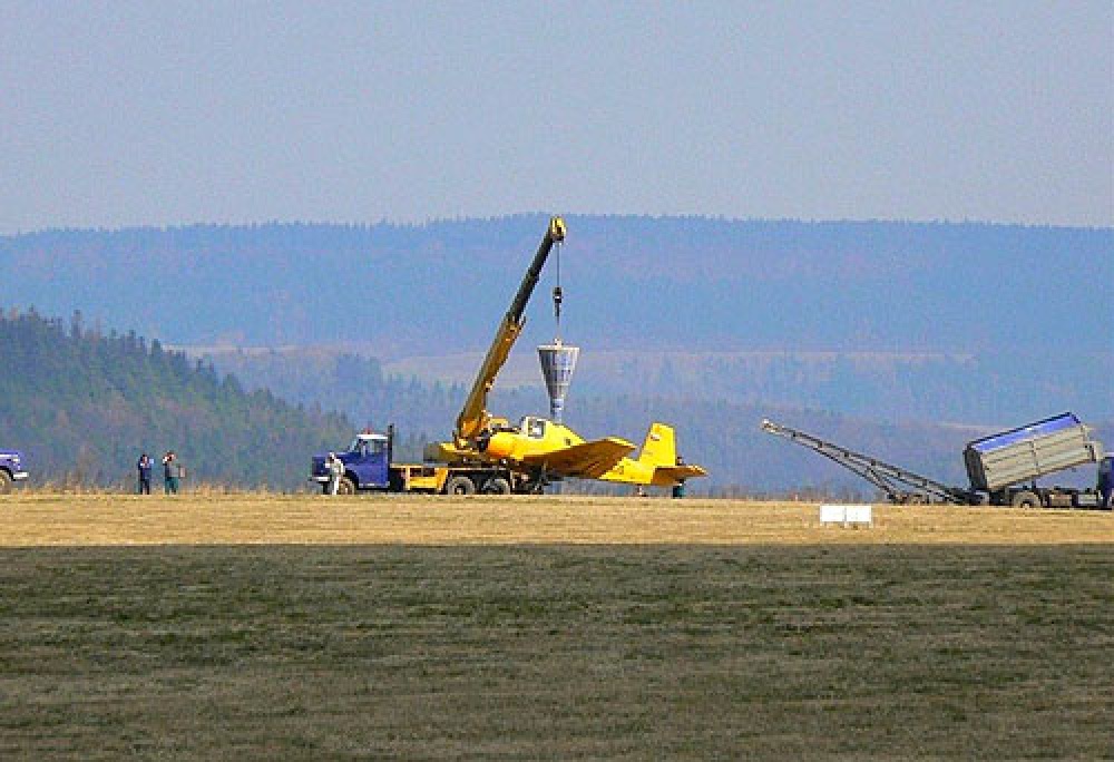 LET Z-37 army (Plná velikost v novém okně) LET Z-37 army