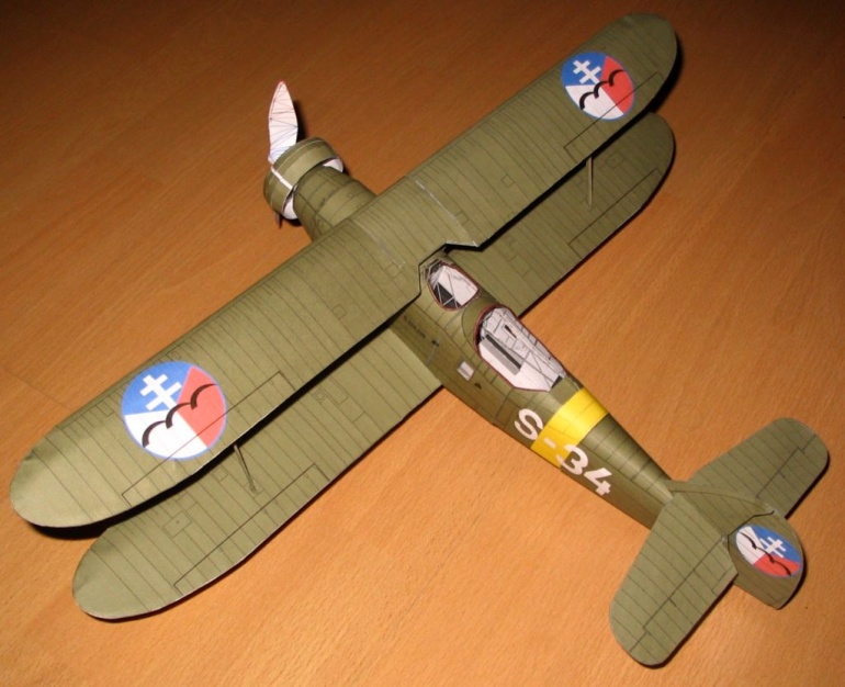 Letov Š-328 (Plnďż˝ velikost v novďż˝m oknďż˝) Letov Š-328