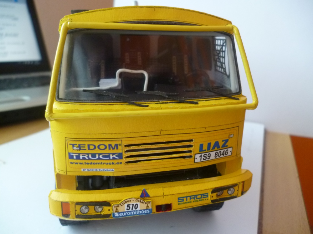 230836