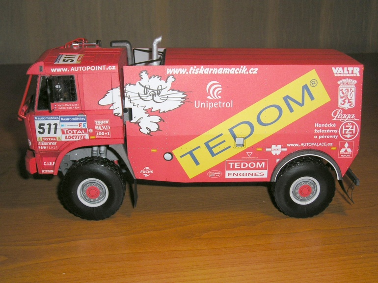 LIAZ 111.154 DAKAR 2006 a CER 2008 (Plná velikost v novém okně) LIAZ 111.154 DAKAR 2006 a CER 2008