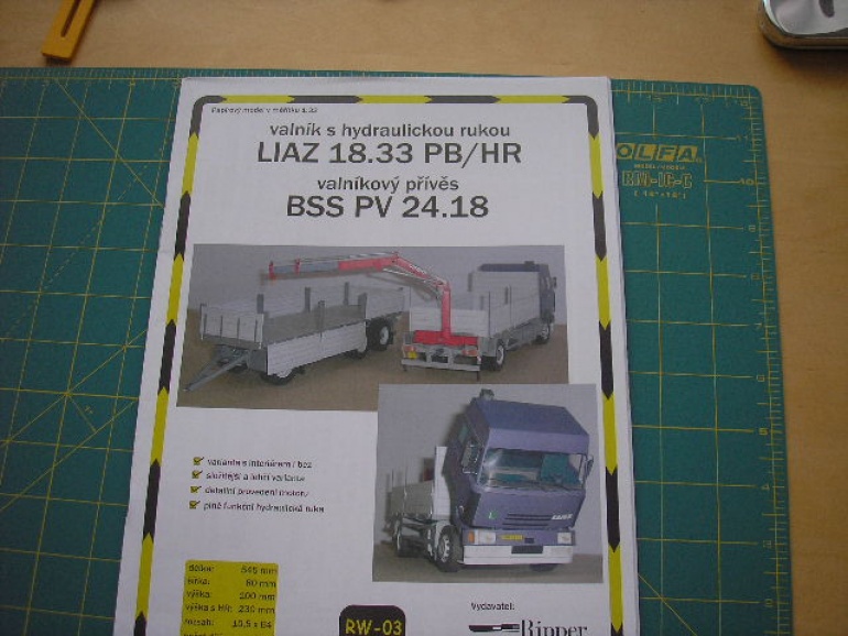 LIAZ 18.33 PB/HR + BSS PV 24.18 (Plná velikost v novém okně) LIAZ 18.33 PB/HR + BSS PV 24.18