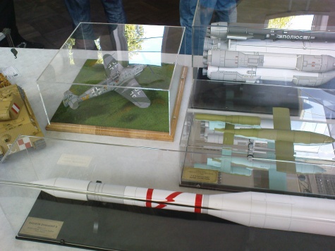LICARD Model show 2013