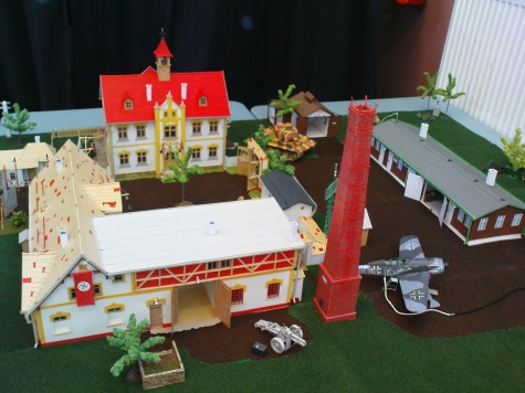 LICARD Model show 2013