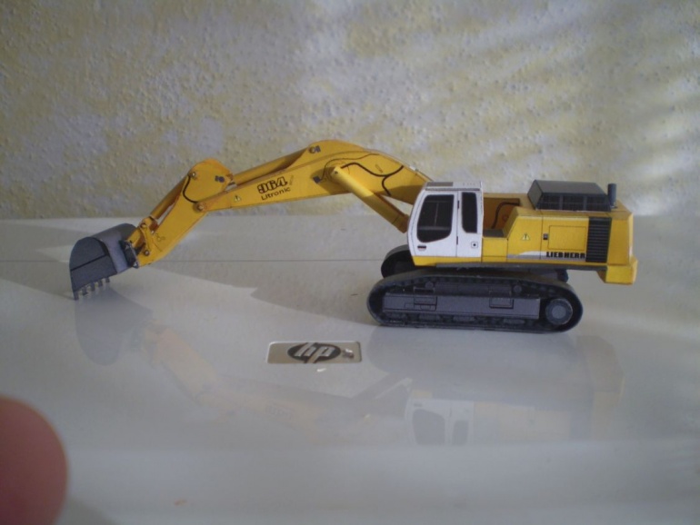 Liebherr 964 Litronic (Plná velikost v novém okně) Liebherr 964 Litronic