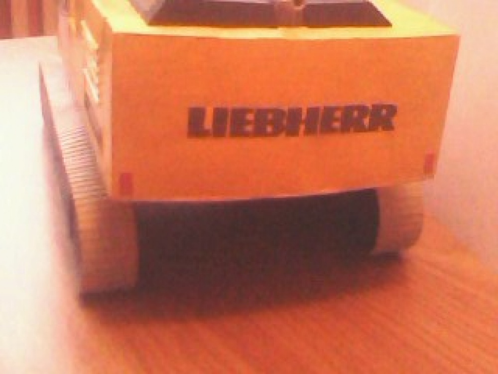 Liebherr Escalator 924 (Pln� velikost v nov�m okn�) Liebherr Escalator 924
