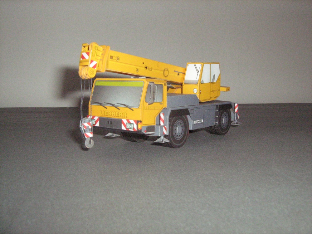 Liebherr LTM 1030 (Plná velikost v novém okně) Liebherr LTM 1030