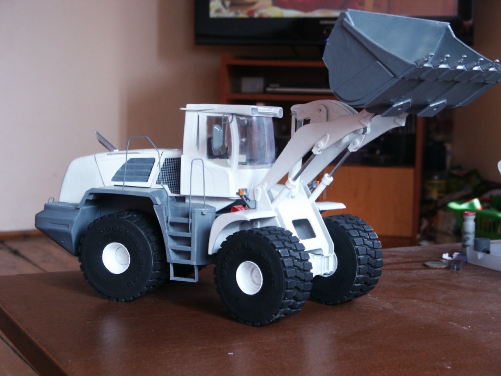 Liebherr (Pln� velikost v nov�m okn�) Liebherr