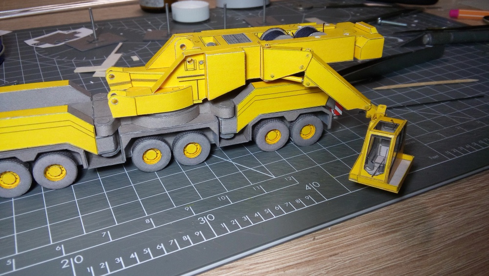 Liebherr LTM 11200 (Plná velikost v novém okně) Liebherr LTM 11200