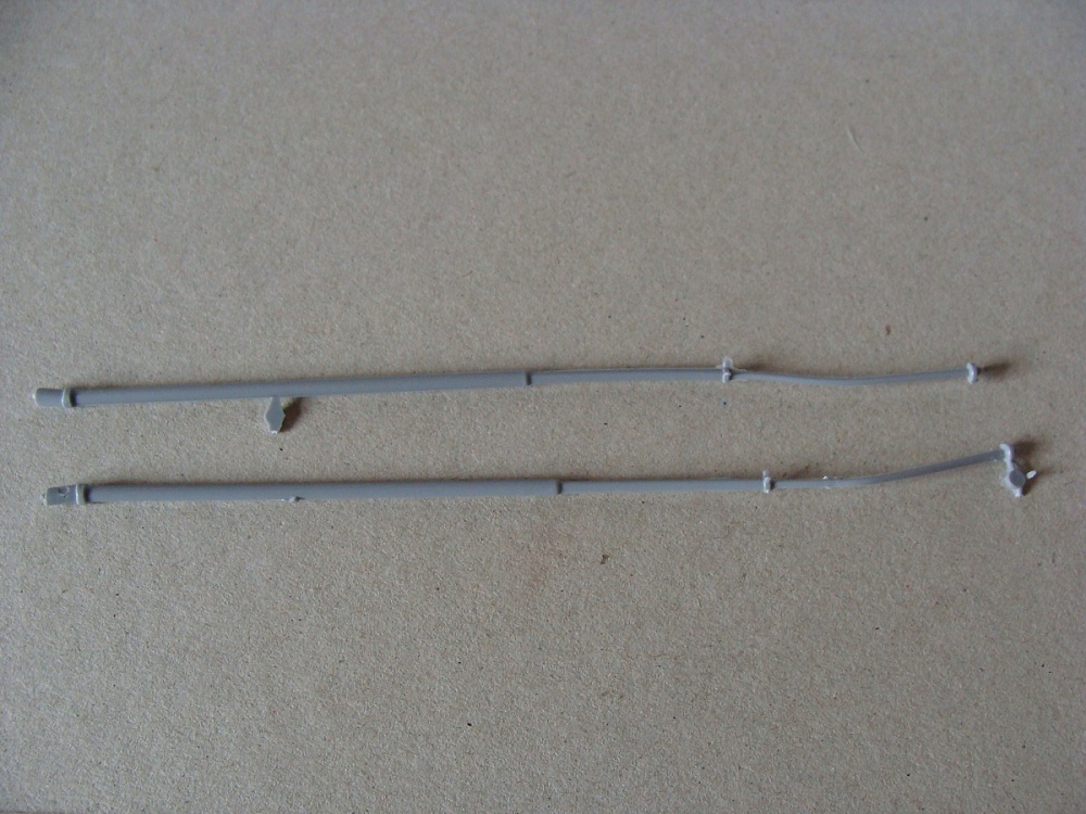 274143