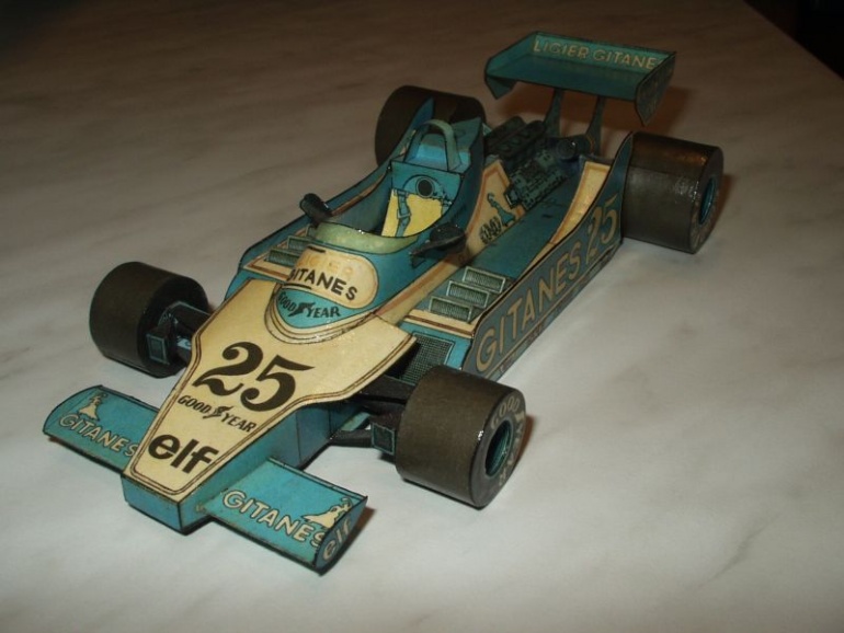 Ligier Gitanes JS 11 (Plná velikost v novém okně) Ligier Gitanes JS 11