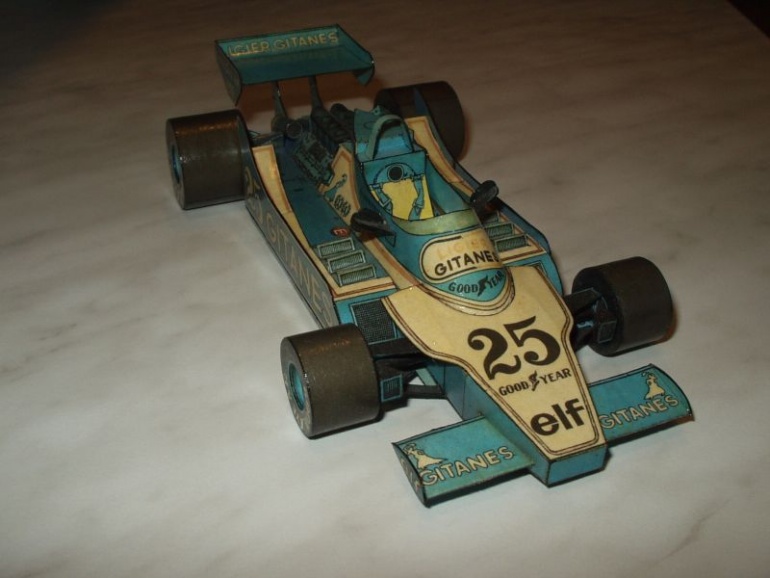 Ligier Gitanes JS 11 (Plná velikost v novém okně) Ligier Gitanes JS 11