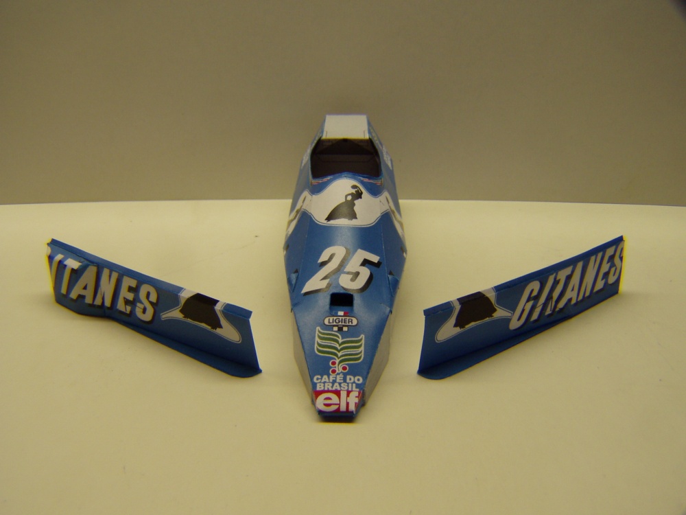 Ligier JS21, 1983, J. P. Jarier, GP USA (Plná velikost v novém okně) Ligier JS21, 1983, J. P. Jarier, GP USA