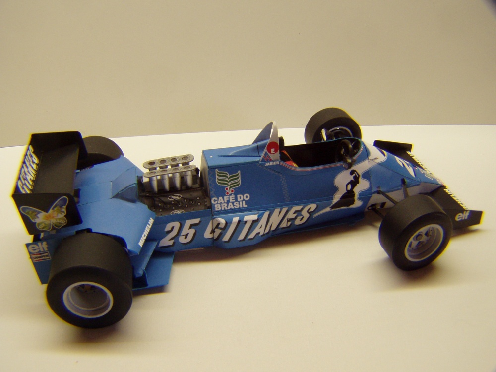 Ligier JS21, 1983, J. P. Jarier, GP USA (Plná velikost v novém okně) Ligier JS21, 1983, J. P. Jarier, GP USA
