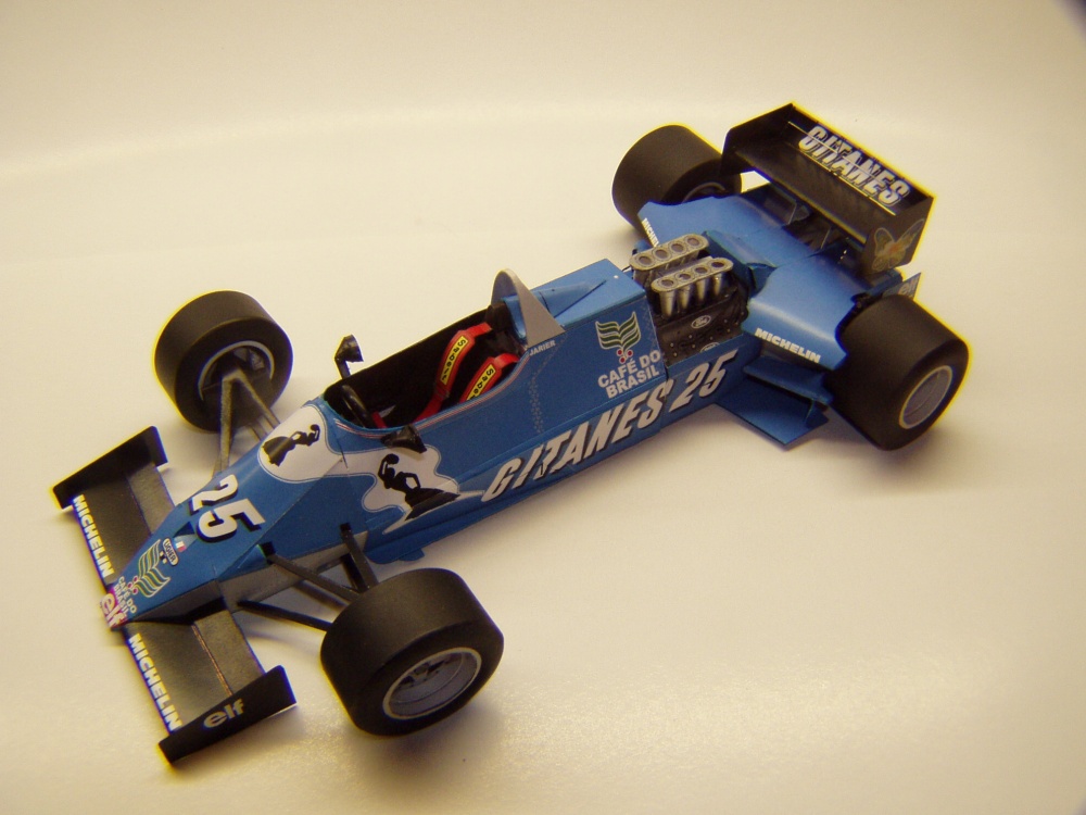 Ligier JS21, 1983, J. P. Jarier, GP USA (Plná velikost v novém okně) Ligier JS21, 1983, J. P. Jarier, GP USA