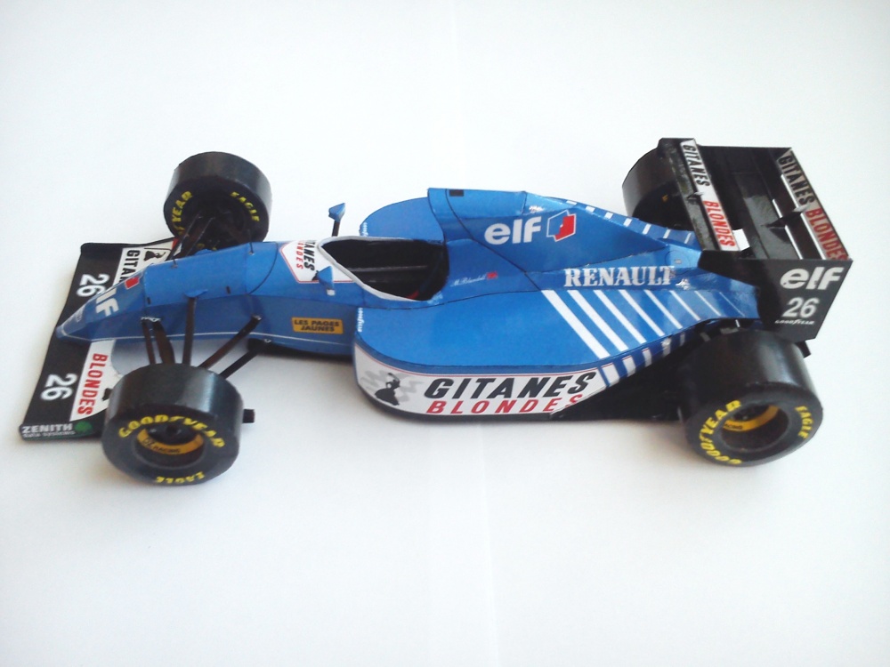 Ligier JS39, 1993 Mark Blundell (Plná velikost v novém okně) Ligier JS39, 1993 Mark Blundell