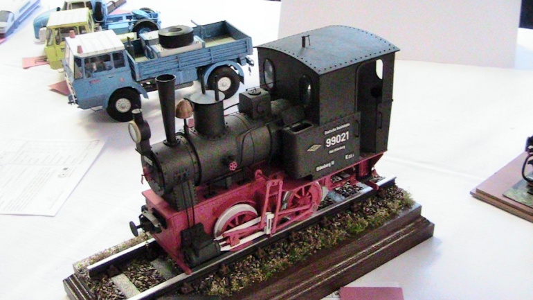 63033