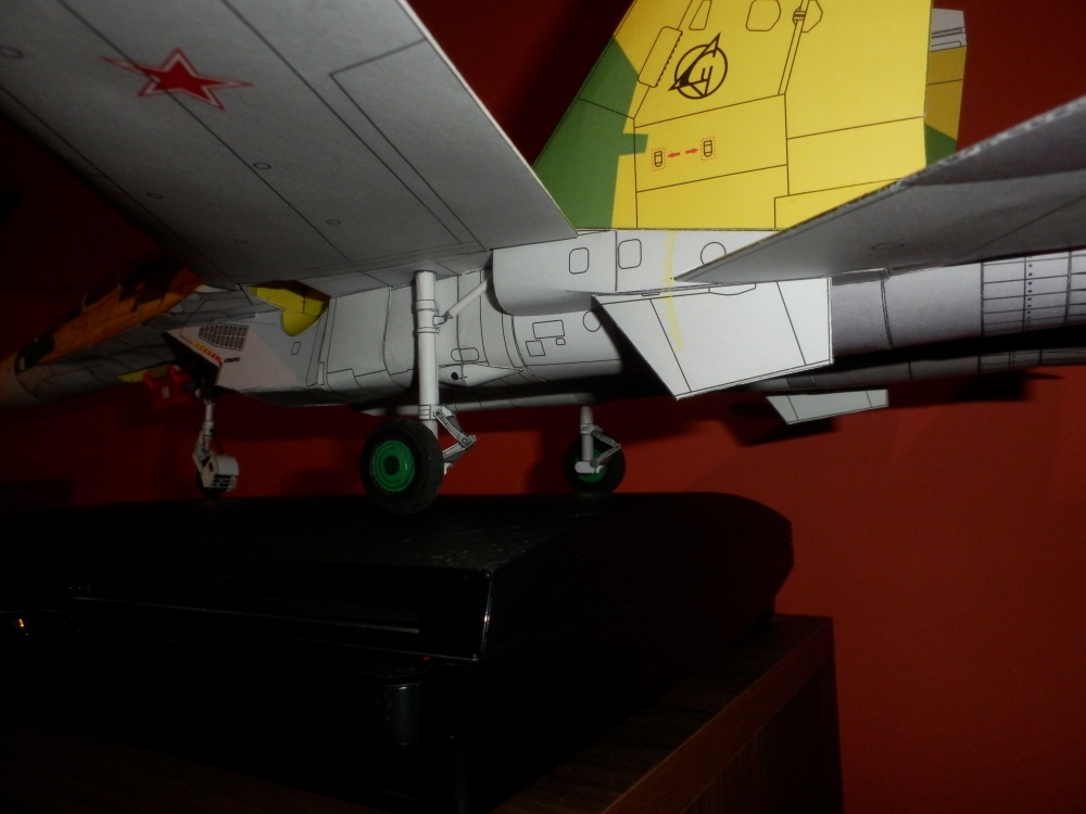 Su-30 (Plná velikost v novém okně) Su-30