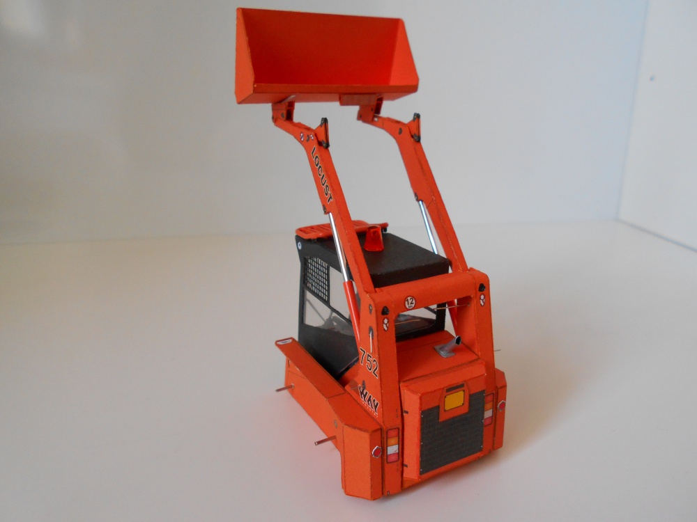 Locust L752 s voz�kem