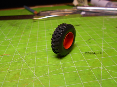 Locust L752 s voz�kem