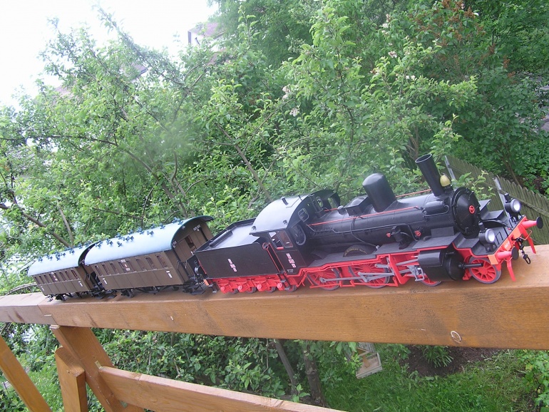 80662