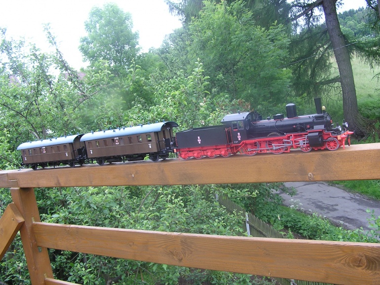 80718