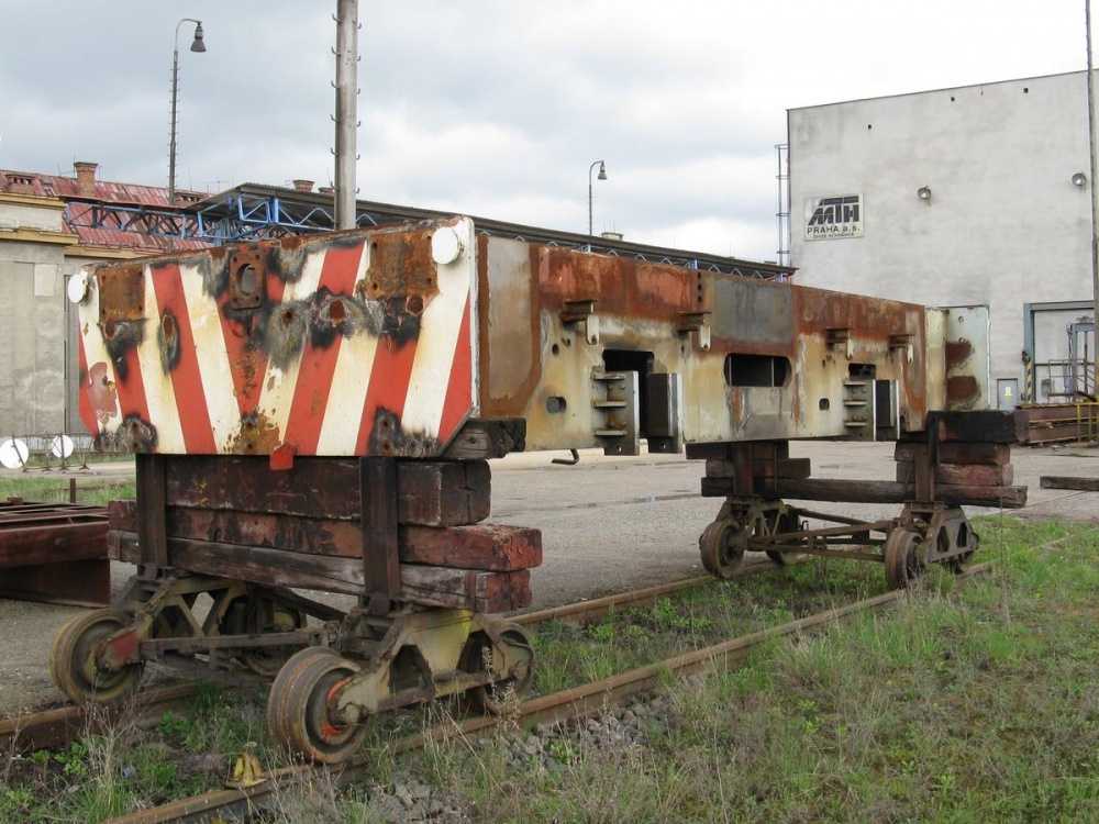 Lokomotiva T211 (701) - fotografie p�edlohy