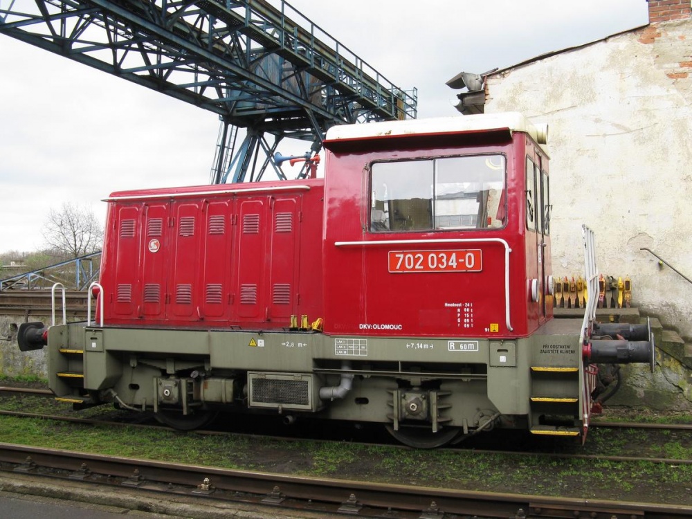 Lokomotiva T211 funkční (Plná velikost v novém okně) Lokomotiva T211 funkční