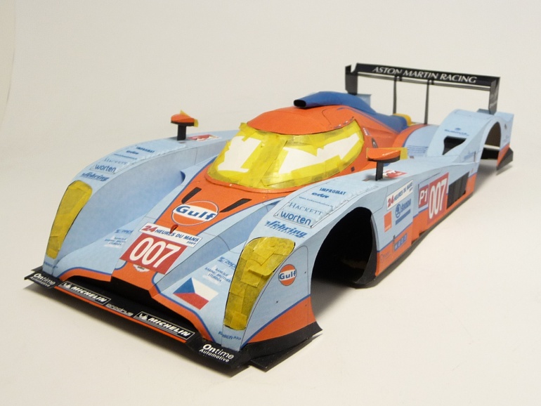 Lola - Aston Martin