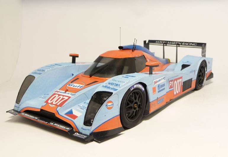 Lola - Aston Martin