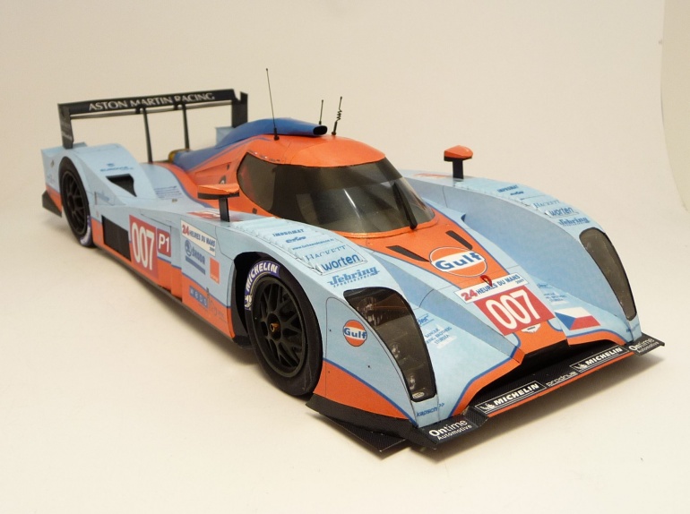 Lola - Aston Martin