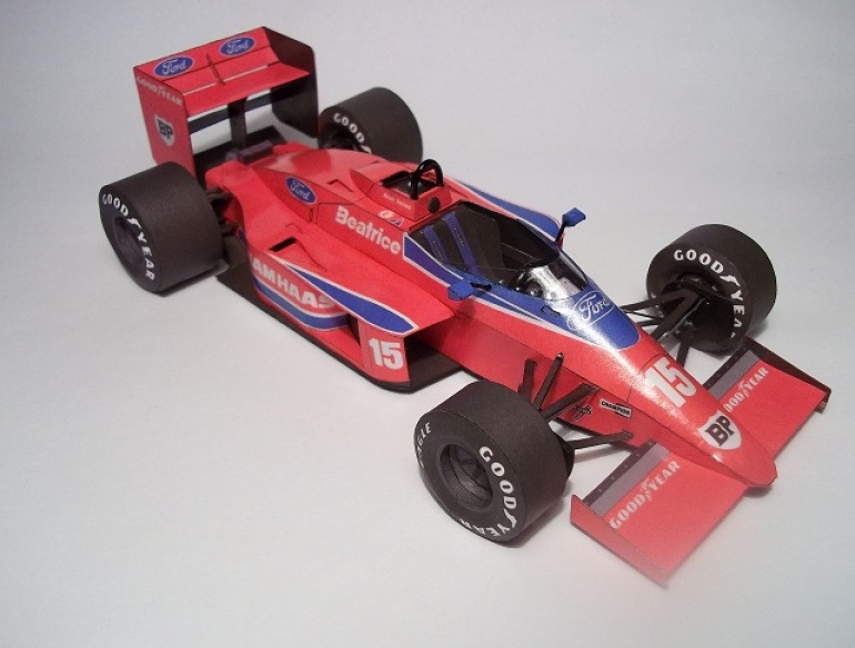 Lola Haas THL-2, Alan Jones (1986) (Plná velikost v novém okně) Lola Haas THL-2, Alan Jones (1986)