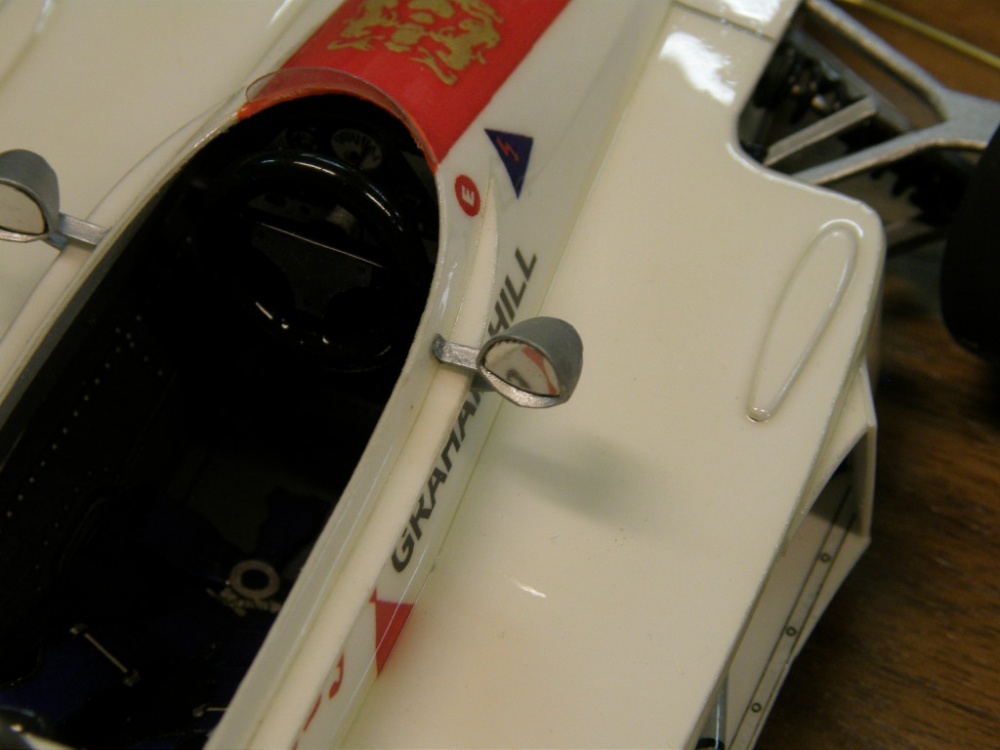 Lola T 370 (Plná velikost v novém okně) Lola T 370