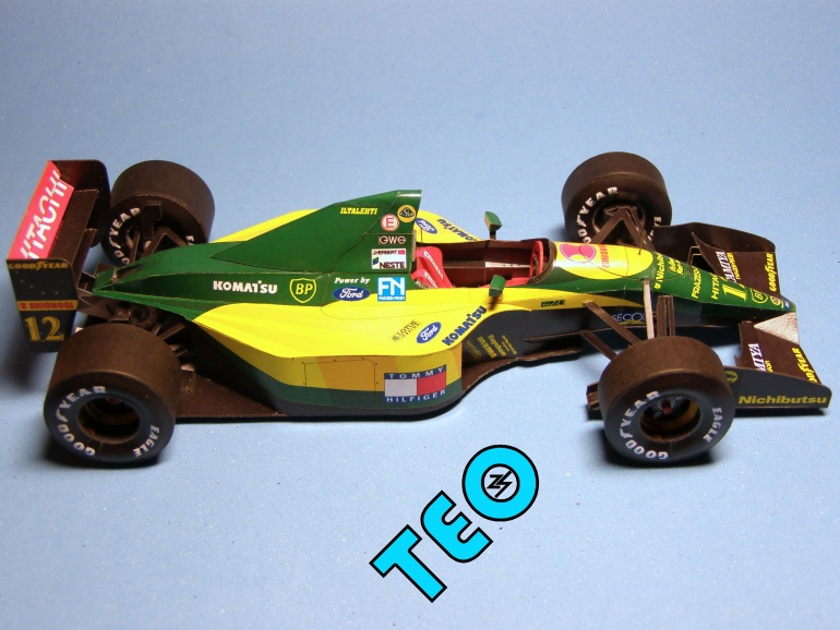 Lotus 107 Ford (Plná velikost v novém okně) Lotus 107 Ford