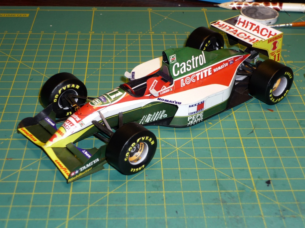 Lotus 107B - Alessandro Zanardi - Monako 93 (Plná velikost v novém okně) Lotus 107B - Alessandro Zanardi - Monako 93
