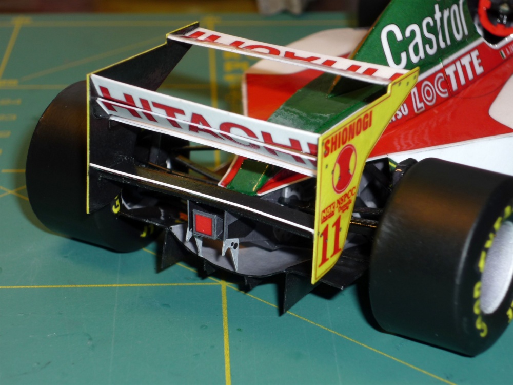 Lotus 107B - Alessandro Zanardi - Monako 93 (Plná velikost v novém okně) Lotus 107B - Alessandro Zanardi - Monako 93
